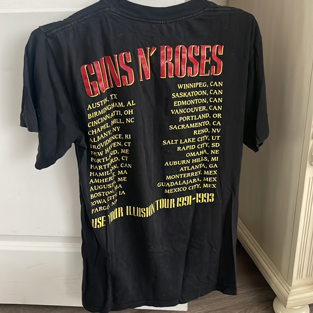 Guns n’Roses Tour Tshirt - Picture 3 of 3